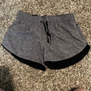 Lululemon reversible shorts in gray/black